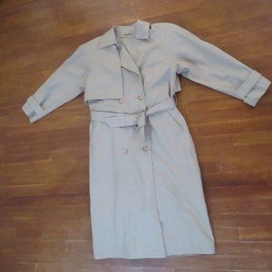 Jacqueline Ferrar petite silk feel trench over rain coat remove lining like new